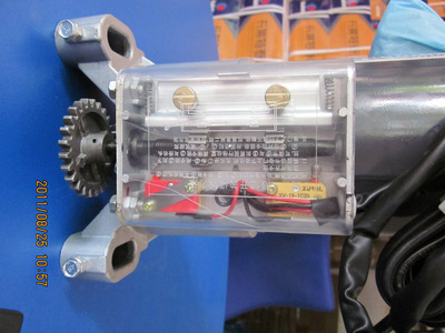 拉力強(qiáng)勁靜音單相異步遙控電動(dòng)卷門機(jī) 電動(dòng)卷簾門電機(jī)600Kg - 拉力強(qiáng)勁靜音單相異步遙控電動(dòng)卷門機(jī) 電動(dòng)卷簾門電機(jī)600Kg廠家 - 拉力強(qiáng)勁靜音單相異步遙控電動(dòng)卷門機(jī) 電動(dòng)卷簾門電機(jī)600Kg價(jià)格 - 佛山市禪城區(qū)三元門控設(shè)備經(jīng)營部 - 