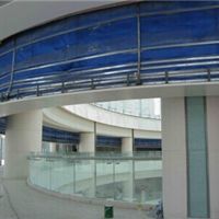 專業(yè)門類產(chǎn)品集成供應(yīng)與安裝服務(wù) 聚焦防火門、自動(dòng)車庫(kù)門及工業(yè)提升門解決方案